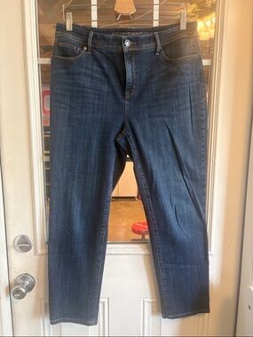 Chico's Dark Blue Cropped Ankle Jeans